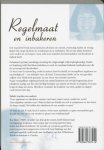Blom , Ria . [ isbn 9789062387410 ]  3717 - Regelmaat  en  Inbakeren . ( Voorkomen en verhelpen van huilen en onrust. ) Een waardevol boek met praktische adviezen om onrust, overmatig huilen en weinig slapen bij jonge kinderen te voorkomen én te verhelpen. Het is niet alleen bestemd -
