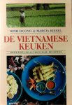 Duong , Binh . &  Marcia Kiesel . [ isbn 9789055013333 ] - De  Viëtnamese  Keuken . ( Met meer dan 150 authentieke recepten . )  De Vietnamese keuken is een verrassende, kleurrijke en bovenal zeer smakelijke keuken die veel van haar verscheidenheid dankt aan invloeden van andere culinaire culturen:  -