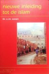 Jansen , Dr. J. J. G. [ isbn 9789062831296 ] - Nieuwe Inleiding tot de Islam . ( Deze inleiding tot de islam is met name bedoeld voor lezers die zich bezighouden met teksten die geschreven zijn door moslims en die uitgaan van een zekere voorkennis van bepaalde islamitische uitgangspunten, en -