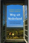 Schutte, Xandra en Verroen, Sarah - Weg uit Nederland : briefwisseling over leven op het Franse platteland