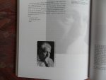 Duyff, Tim [bezorgd door met medewerking van T. van Deel]. - Je bent een onmogelijk man ! - De briefwisseling tussen Simon Vestdijk en Johan van der Woude 1939 - 1969.