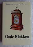 Basserman-Jordan / von Bertele - Oude Klokken. Het handboek voor verzamelaars en liefhebbers met ruim 700 afbeeldingen en 20 kleurenplaten. [ isbn 9060970446 ]