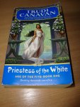 Canavan, Trudi - Priestess of the White