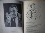 Schmidt, Annie M.G. - De familie Doorsnee. Met een voorwoord van Wim Ibo, Portretten, Tekeningen van Wim Bijmo Schmidt, Annie M.G. - De familie Doorsnee. Met een voorwoord van Wim Ibo, Portretten, Tekeningen van Wim Bijmo