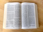 Diverse auteurs - THE LIVING BIBLE
