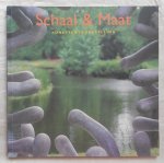 Wetting, Cor (redactie) / Oa: Hanshan Roebers, Nathaniel Friedman, Ids Willemsma, Patricia Fijneman, Rinus Roelofs, Frans de Wit, Luc Souren, Geert Koevoets, Koos Verhoeff, Hubert Duprat - Schaal & Maat - Kunsttentoonstelling in het Bos van Ypeij te Tytsjerk [ isbn 9080229660 ]