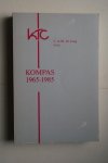 A.M de Jong - compleet met stellingen  Kompas 1965-1985. Dissertatie   Een algemene krant met een katholieke achtergrond binnen het religieus pluralisme van Indonesië.