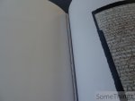 Lalla Essaydi (photogr.) and Fatema Menissi (essay). - Les femmes du Maroc. [Incomplete!]