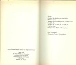 Dorrestein, Renate ... won de Annie Romein Prijs : 1993  Omslagontwerp Jos Peters  Typografie  Jenny van Achteren - Een sterke man