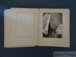 Streuvels, Stijn (vert.) en Karel Maes (ills). - Levenswijsheid uit China. Drie Chineesche novellen. Vertaald door Stijn Streuvels. Met teekeningen van Karel Maes.