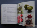 N/A. - Larousse. - Het grote Larousse patisserieboek. N/A. - Larousse. - Het grote Larousse patisserieboek.