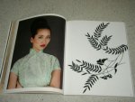 Rooijen, Pepin van - Cheongsam. Pepin. Fashion, Textiles & Patterns No. 1. + CD.   puls twee foto's modeshow / optreden !