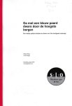 Ebbers, Dirkje / Steeghs, Trees - Ga met een blauw paard dwars door de hoogste bergen: Een leerlijn poëzie schrijven en lezen voor het voortgezet onderwijs