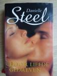 Steel, Danielle - Door liefde gedreven