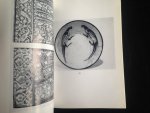 Catalogue Sotheby - Islamic Arms and Armour, Glass, Textiles, Ceramics, Woodwork and Metal Work, also Qajar Enamels Catalogue Sotheby - Islamic Arms and Armour, Glass, Textiles, Ceramics, Woodwork and Metal Work, also Qajar Enamels