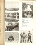 Booy, H. Th de .. met foto van Schipper C. Bot .. Neeltje Jacoba & en Vliesloot - Tusschen mijnen en grondzeeen met zwart wit foto's met kaartje van de gemaakte reddingstochten N.Z.H.R.M. September 1939-mei 1945