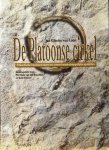 Glastra van Loon , Jan . [ isbn 9789055731947 ]  4817 - De Platoonse Cirkel . ( Filosofische Beschouwingen En Actueel-Maatschappelijke Opstellen . ) Twee voorstellingen hebben in onze cultuur een beslissende rol gespeeld bij het bepalen van onze gedachten over het menselijk handelen.  -