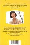 De Chinees-Amerikaanse Tess Gerritsen (1953) nam een ongebruikelijke weg naar haar carrière als schrijfster. Na haar studie medicijnen werkte ze een tijd als interniste maar hier stopte ze mee na de geboorte van haar eerste kind - Incendio (Geschenk Maand van het Spannende Boek 2014)