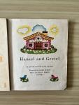 Grimm Jacob and William, and Erica Weihs (ills.) - Hansel and Gretel The Little Golden Library 5