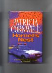 Cornwell Patricia - Hornet's Nest (Summertime and the violance is Swarming)