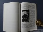 A. De Bruyn en L. Van Cauwenberghe. - Herdenking Wereldoorlog 1939-45. Deel I: Onze weggevoerden en ondergedokenen. A. De Bruyn en L. Van Cauwenberghe. - Herdenking Wereldoorlog 1939-45. Deel I: Onze weggevoerden en ondergedokenen.