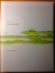 Jean Pierre Gabriel - De Essentie. (De Eigentijdse Keuken) Een naslagwerk over de 100 % Belgische haute cuisine van vandaag Unilever Foodsolutions stelt in preview “De essentie, de eigentijdse keuken” voor, een boek van Jean-Pierre Gabriël over de kooktechnieken
