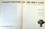 Ruth Amiran. - Ancient Pottery of the holy land.