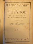 Franz Schubert - Schubert Album Hoge Stimme Band 1 Edition Peters Gesänge fúr eine singstimme mit klavierbegeleitun Kritisch revidiert von Max Friedlaender