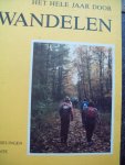 Hans van Paridon - "Het hele jaar door wandelen"  30 wandelingen in Twente