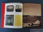 Bouqueret, Christian. - Histoire de la photographie en images. [Avec dédicace.]