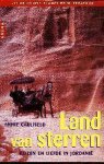 [{:name=>'B. Janssen', :role=>'B06'}, {:name=>'Annie Caulfield', :role=>'A01'}] - Land van sterren / Uit de Lonely Planet reisliteratuur