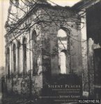 Gusky, Jeffrey (photographs and text by) - Silent places. Landscapes of Jewish life and loss in eastern Europe