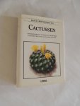 Slaba, Rudolf - Cactussen, een beschrijving van meer dan 100 soorten cactussen, met vele illustraties in kleur