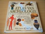 Mick Aston en Tim Taylor - Atlas van archeologie De ultieme archeologische gids