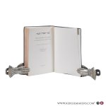 Levy, Raphael / Cantera, Francisco. - The Astrological Works of Abraham Ibn Ezra. A Literary and Linguistic Study with Special Reference to the Old French Translation of Hagin & The Beginning of Wisdom. An Astrological Treatise by Abraham Ibn Ezra edited by Raphael Levy and Franci...