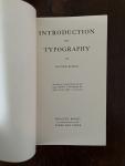 Simon, Oliver - Introduction to Typography A Pelican Book A  288