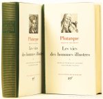 PLUTARCHUS - Les vies des hommes illustres. Édition établie et annotée par Gérard Walter. Traduction de Jacques Amyot. Complete in 2 volumes. PLUTARCHUS - Les vies des hommes illustres. Édition établie et annotée par Gérard Walter. Traduction de Jacques Amyot. Complete in 2 volumes.