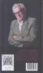 Siebelink (Velp 13 februari 1938), Jan - Jas van belofte - Jas van belofte is een ode aan een vriendschap, aan een vader, aan het schrijven. Als Arthur met hoge snelheid per ambulance naar het ziekenhuis wordt gebracht, is hij er zeker van dat hij bezig is het leven te verlaten. Siebelink (Velp 13 februari 1938), Jan - Jas van belofte - Jas van belofte is een ode aan een vriendschap, aan een vader, aan het schrijven. Als Arthur met hoge snelheid per ambulance naar het ziekenhuis wordt gebracht, is hij er zeker van dat hij bezig is het leven te verlaten.