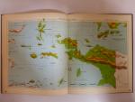Soekarno. C.S. / (kartografi) Oleh E. Penkala. F.R.G.S.  / (Lukisan) Oleh Barli. - Atlas Indonesia untuk sekolah Rakjat. Kelas IV-V-VI + Daftar nama-nama. (zie 12 foto's).