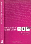 Frank Wouters .. Waarom u dit boek moet lezen - Handleiding bij het leven  ..  Een nuchter boek over veranderen, groeien en geluk...Gewoontes zijn hardnekkig, wat belet een mens om te leren