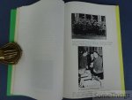 Vereecken, Piet. - De Vlaamse jeugd in oorlogstijd, 1934 - 1945. Vereecken, Piet. - De Vlaamse jeugd in oorlogstijd, 1934 - 1945.