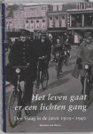 M. van Doorn - Leven Gaat Er Een Lichten Gang