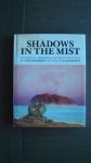 Roberts, Dale / Roberts, Ainslie / Dale Roberts / Ainslie Roberts - Shadows in the mist Australian Aboriginal myths in paintings / Roberts, Dale / Roberts, Ainslie / Dale Roberts / Ainslie Roberts / Art Australia / 9781875168057 / 1875168052