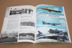 J.L. Horsthuis - Vliegend in Nederland - Hawker Hunter
