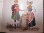 - Trachtenfibel der alten Schweiz - Les Costumes de la vieille Suisse - The costumes of old Switzerland