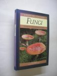 Sterry, Paul / Soper, T. intro. - Fungi of Britain and Northern Europe