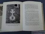 Lambrechts, René. - Bezem en kruis. Grepen uit het Zuidkempische volksgeloof.