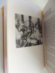 Napier, Rodney W., Gershenfeld - Groups - Theory and Experience