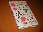 Glass, Linzi. - Ruby Rood. De kleur van passie. De kleur van gevaar.
