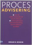 Schein , Edgar . H . [ isbn 9789052615318 ] - Procesadvisering . ( Over de ondersteunende rol van de adviseur en de samenwerking tussen adviseur en client  . ) Dit boek gaat over de processen die zich afspelen wanneer de ene persoon probeert de andere te helpen. Of het nu gaat om een -